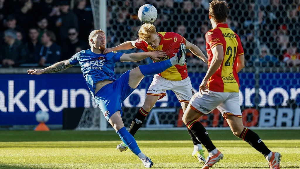 AZ Coach Leeroy Echteld: “We hielden rekening met top-8 finish” – NOS Eredivisie Stand Update