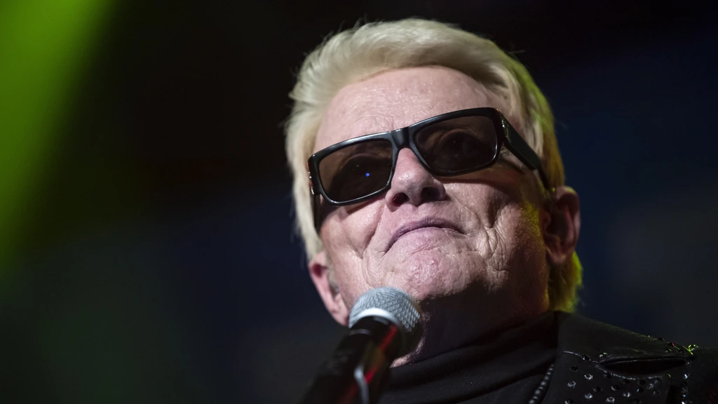 Schlagerzanger Heino klaagt AfD aan voor misbruik van zijn naam in campagne