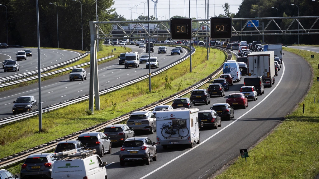 Kabinet komt met steunpakket: onder meer reiskostenvergoeding omhoog