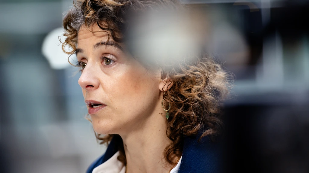 Foto: Minister verdedigt Schijf van Vijf: 'Het is slechts een advies'